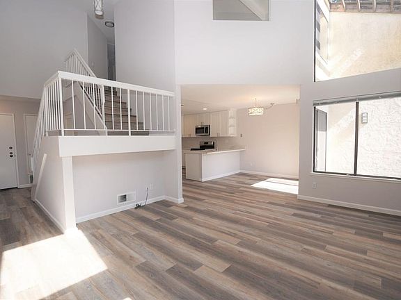 4th image of 4707 Malero Pl