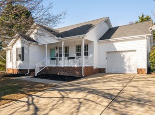 11 Hemlock Ct, Angier, NC 27501