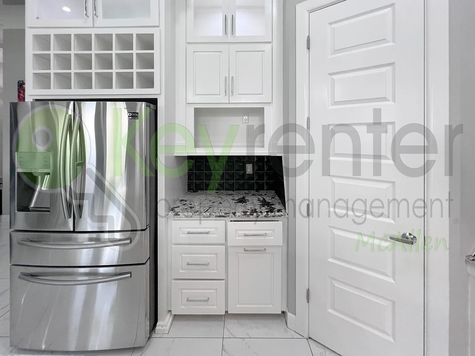 4 bed, 2.5 bath, 2057 sqft, $2,400 — Photo 3