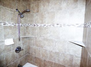 27031 Jean Rd, Warren, MI 48093