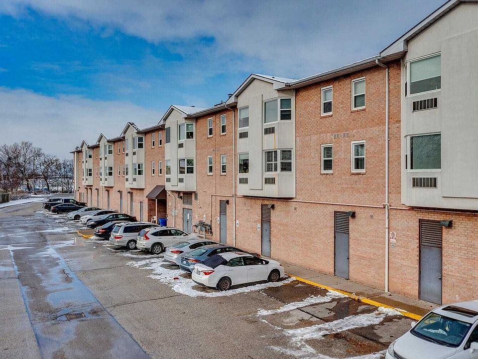 2nd image of 155 Riverglen Dr #304