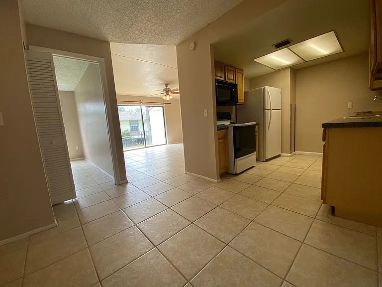6010 Village Cir — Photo 3