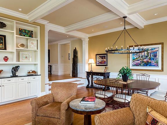 2nd image of 34 Mansion Ct #812