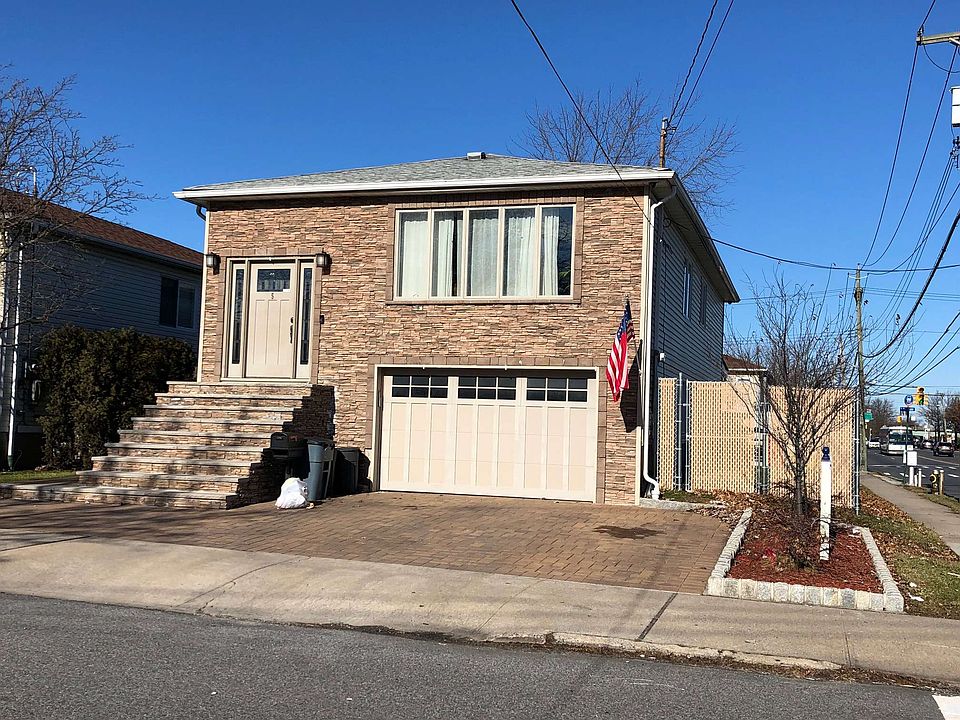 1st image of 5 Brandis Ave