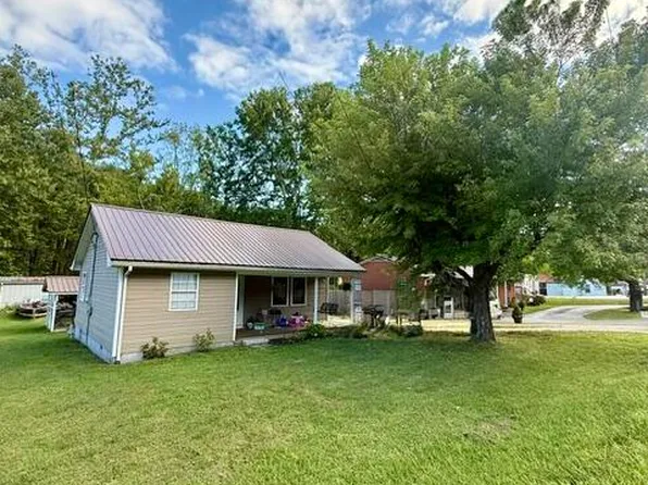 264 Highway 36, Frenchburg, KY 40322