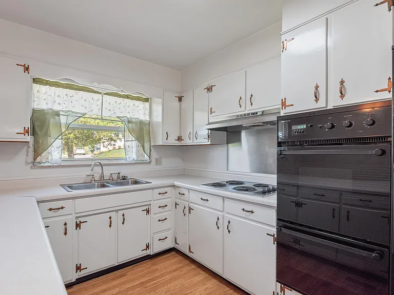 6216 Mountain Laurel Rd — Photo 16