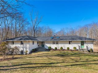 8 Stewart Rd, South Salem, NY 10590