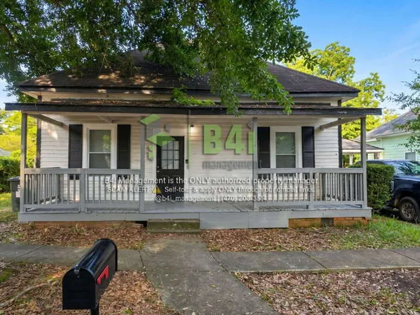108 International St, Hogansville, GA 30230