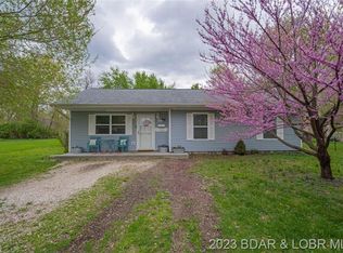 220 W 8th St, Eldon, MO 65026