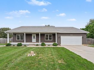 3223 Smithfield Ln, La Porte, IN 46350