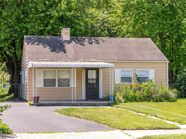 413 N Wolf Creek Pike, Brookville, OH 45309