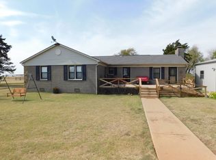 27379 E 850th Rd, Cashion, OK 73016