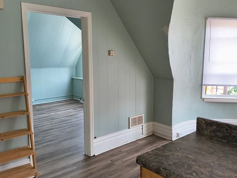 352 S Aiken Ave #4 — Photo 4