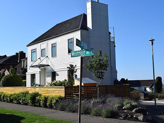 2nd image of 2531 Westmont Way W