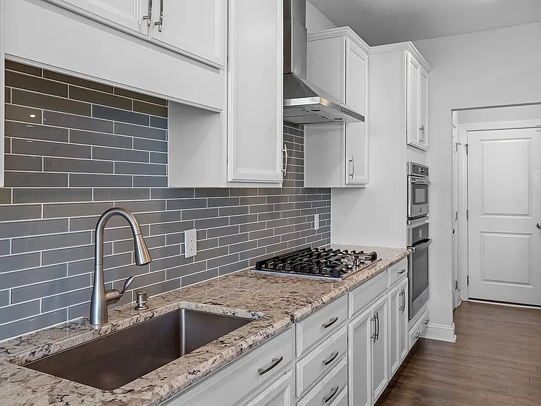 218 Amethyst Way — Photo 7