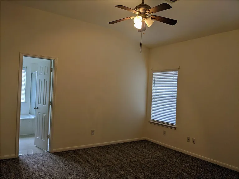 25211 Sierra Woods Ln — Photo 17