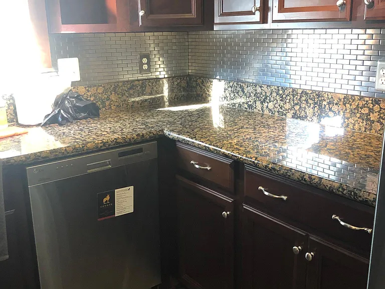 124 Furber Ln — Photo 10