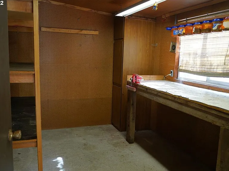 485 Myeena Loop — Photo 21