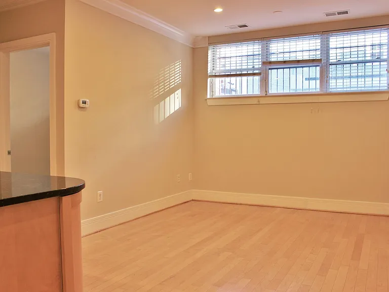1515 O St NW — Photo 16