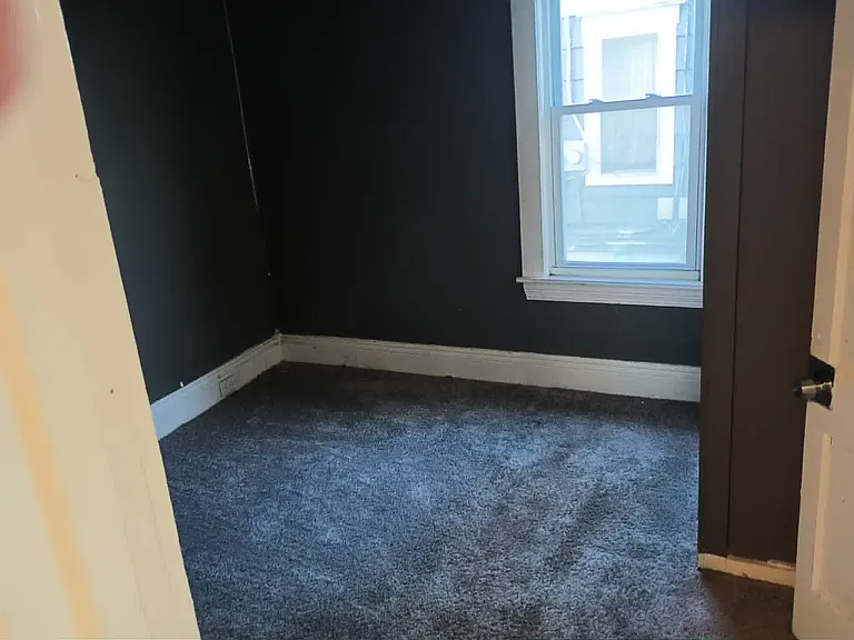 407 4th St #1 — Photo 9