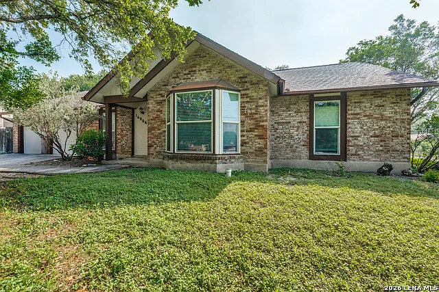 3 bed, 2.0 bath, 1693 sqft, $1,895 — Photo 1