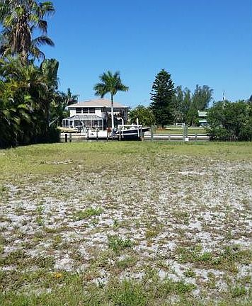 5th image of 2387 Carambola Ln