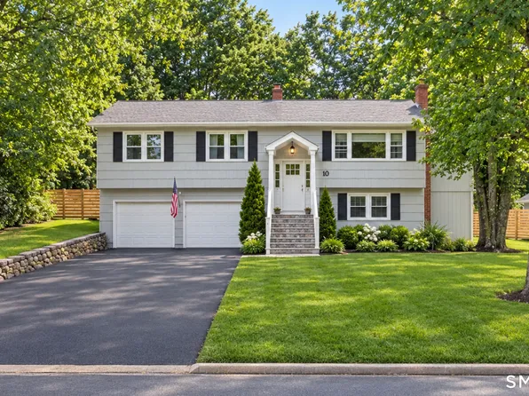 10 Grumman Avenue, Norwalk, CT 06851