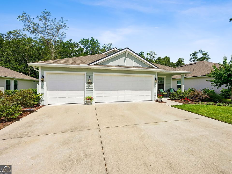 1st image of 127 Chinquapin Dr