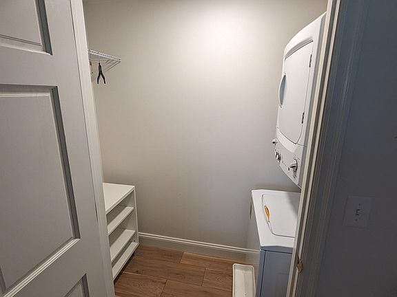 5th image of 123 Thanksgiving Ln