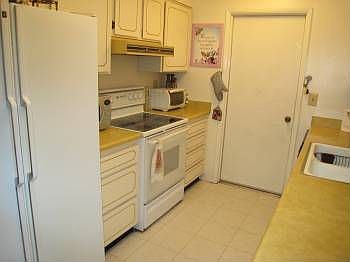 4th image of 10514 W Granada Dr