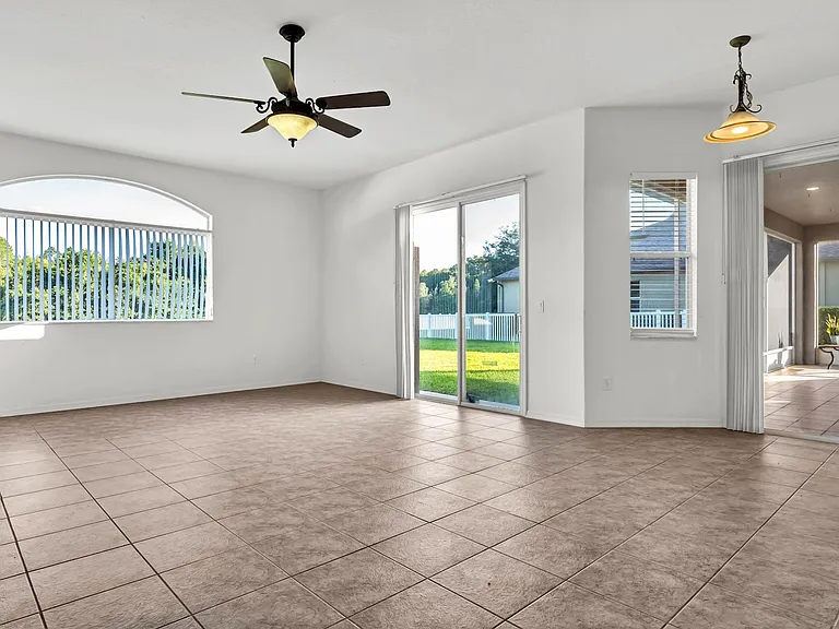 1341 Salmonberry St — Photo 25