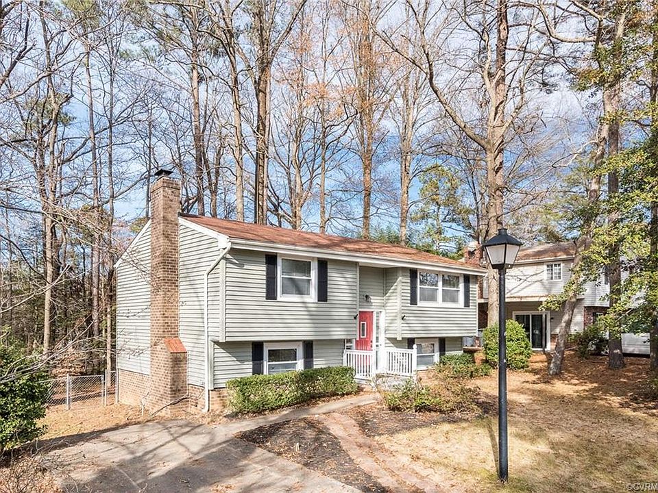 1st image of 1000 Arch Hill Dr