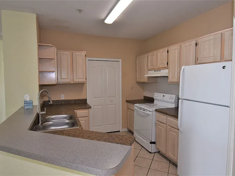 5809 Legacy Crescent Pl #203 — Photo 15