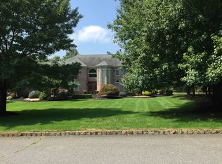 1 Warrenton Ln, Colts Neck, NJ