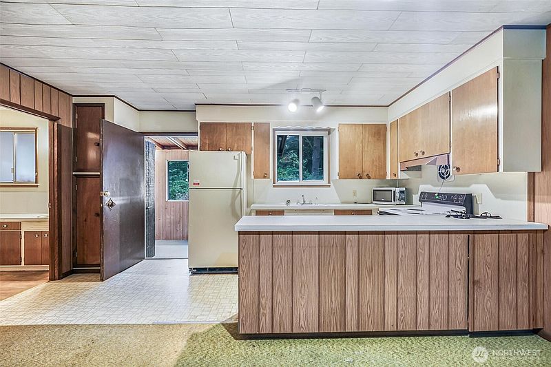5th image of 1497 Ridge Drive
