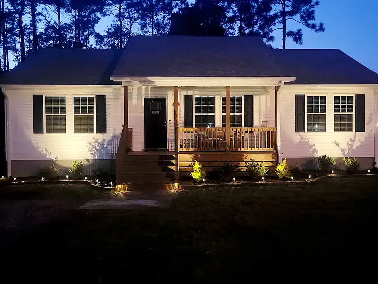 1211 Maple Rd — Photo 1