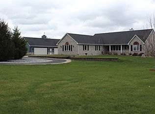 N9497 Beulah Meadows Rd, Mukwonago, WI 53149