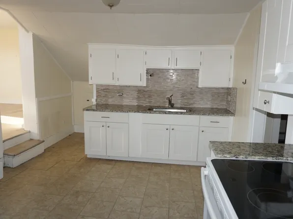 21 Kingston Rd, Danville, NH