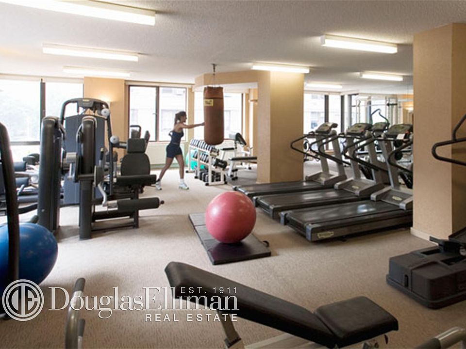 1st image of 255 W 94th St APT 12J