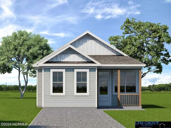 140 NE 75th Street, Oak Island, NC 28465