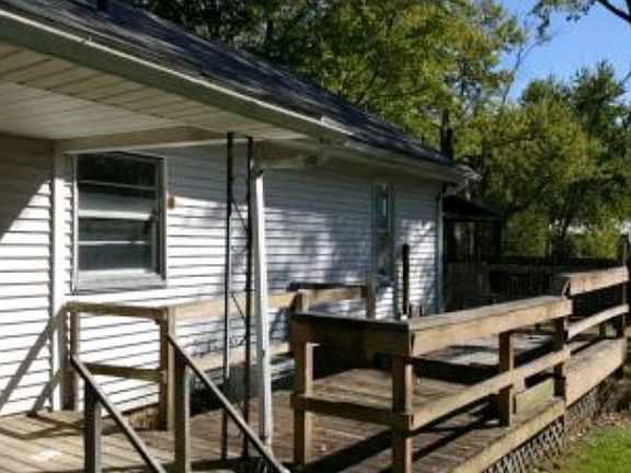 3rd image of 1224 Melrose Ct NW
