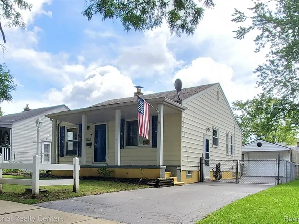 211 W Strathmore Ave, Pontiac, MI 48340