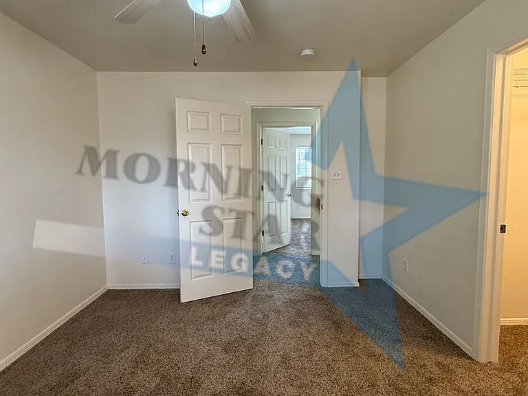 450 Ithaca Ct — Photo 22