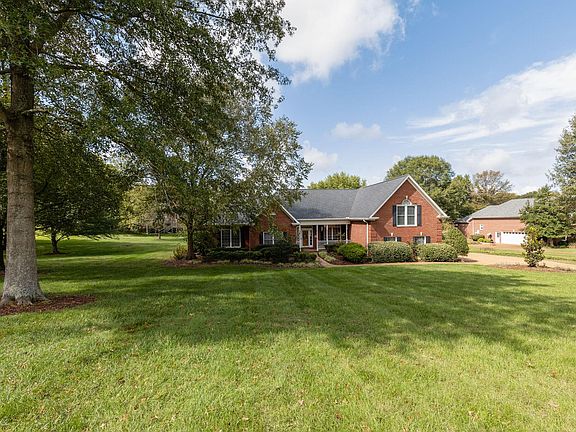 2nd image of 4131 Oxford Glen Dr
