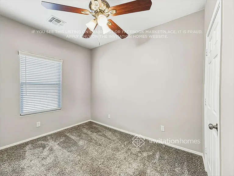 21167 W Cypress St — Photo 15