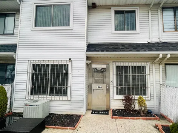 302 Andros Ave #A, Staten Island, NY 10303