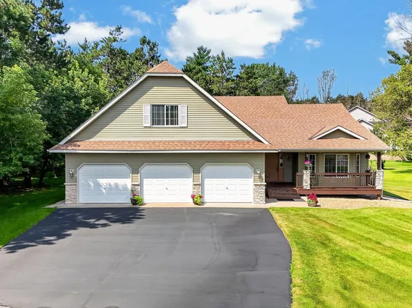 37336 Ivy Trl, North Branch, MN 55056