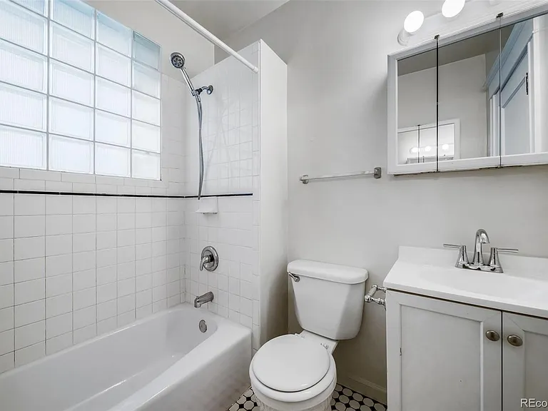 1214 E 10th Ave — Photo 28
