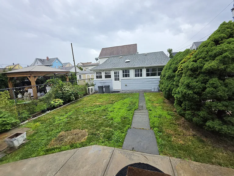321 Parker Ave #1 — Photo 18