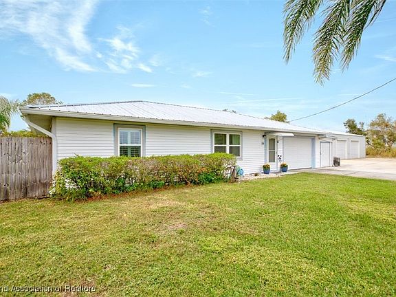 5th image of 34 Highlands Lake Dr
